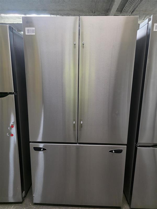 LG 27 cu. ft. Smart Counter-Depth MAX™ French Door Refrigerator - Stainless