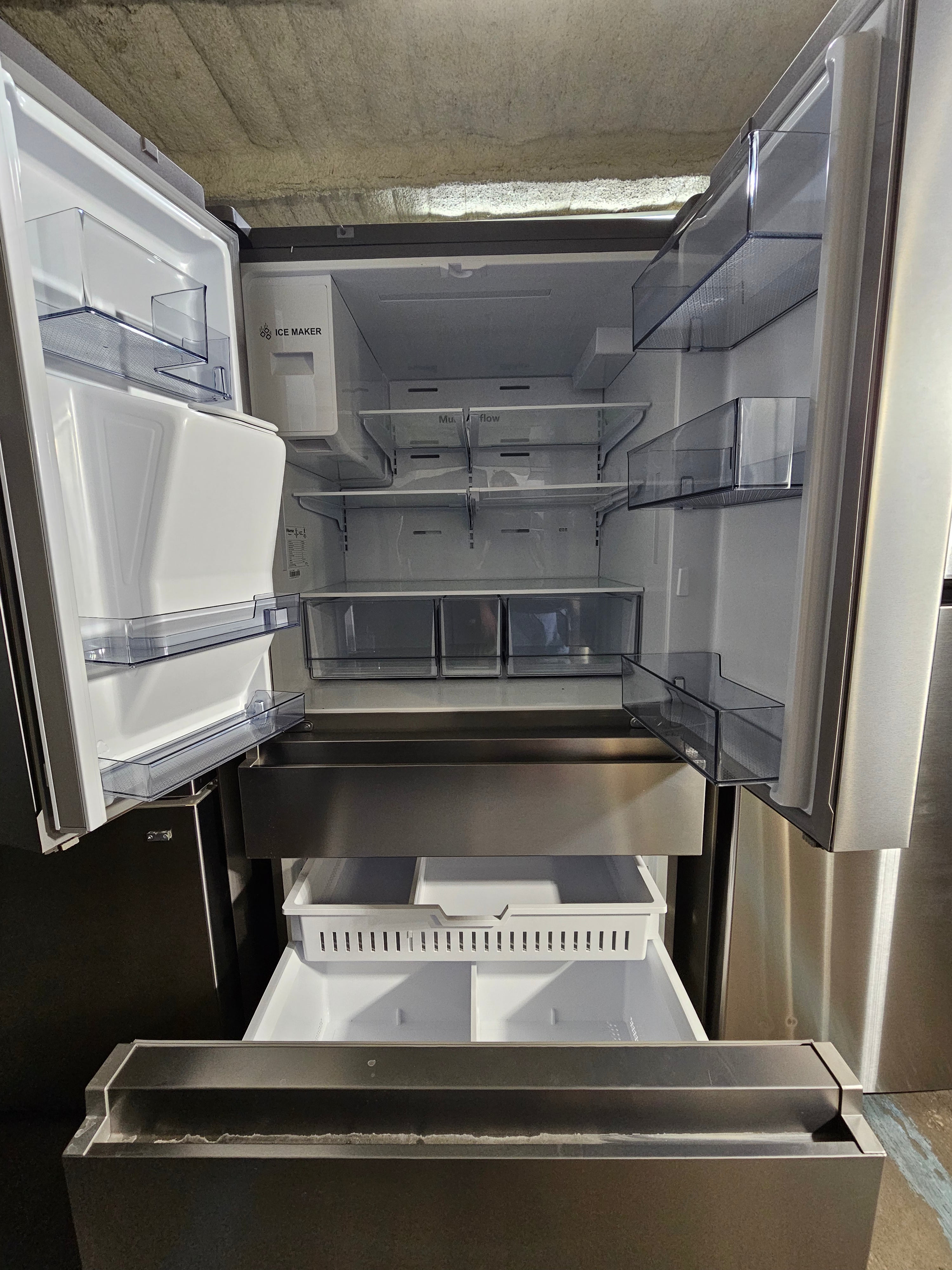 Hisense PureFlat 25.6-cu ft 4 -Door  French Door Refrigerator with Ice Maker with Water and Ice Dispenser Stainless steel