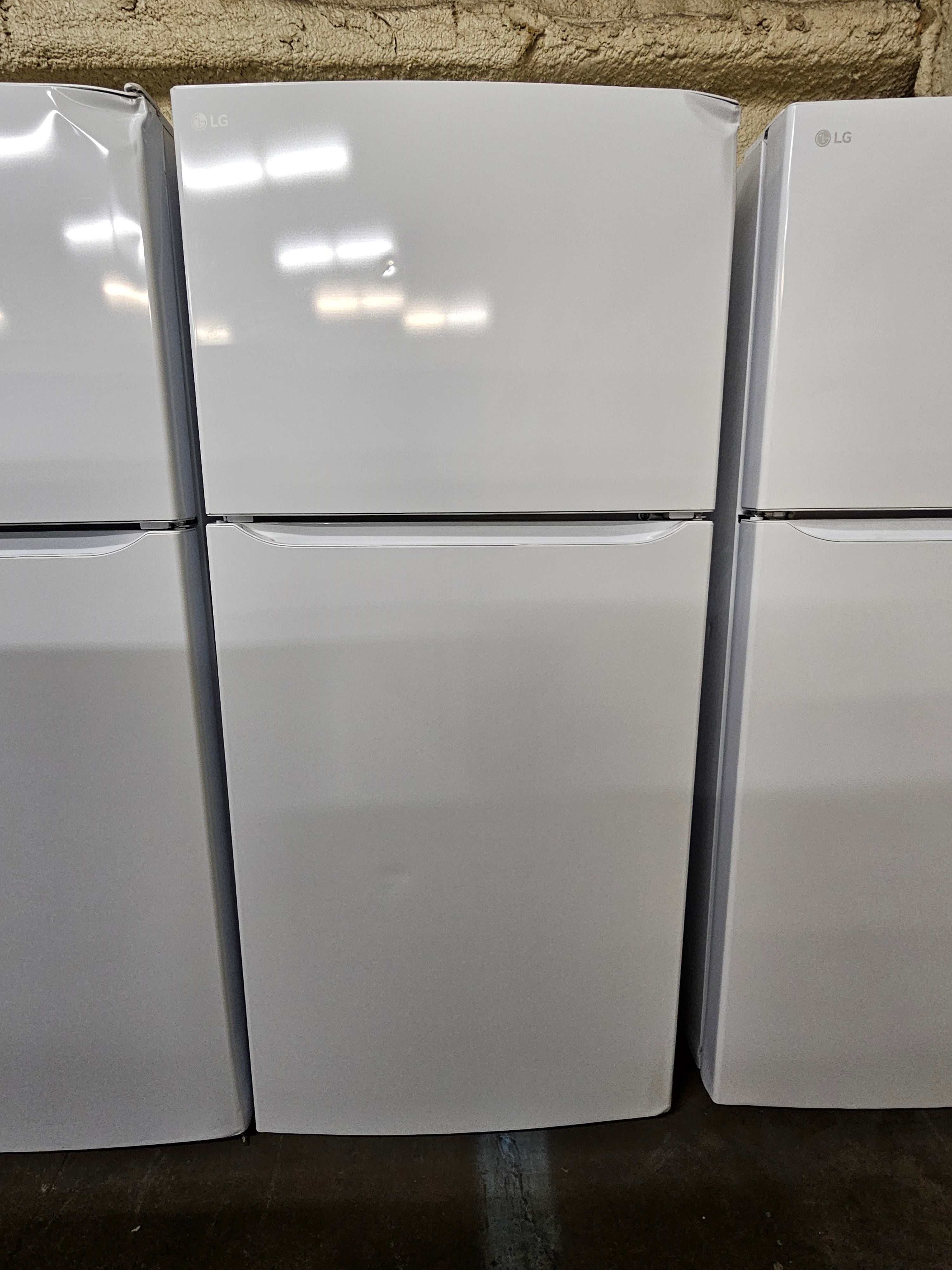 LG 20.2 Cu. Ft. Top-Freezer Refrigerator White