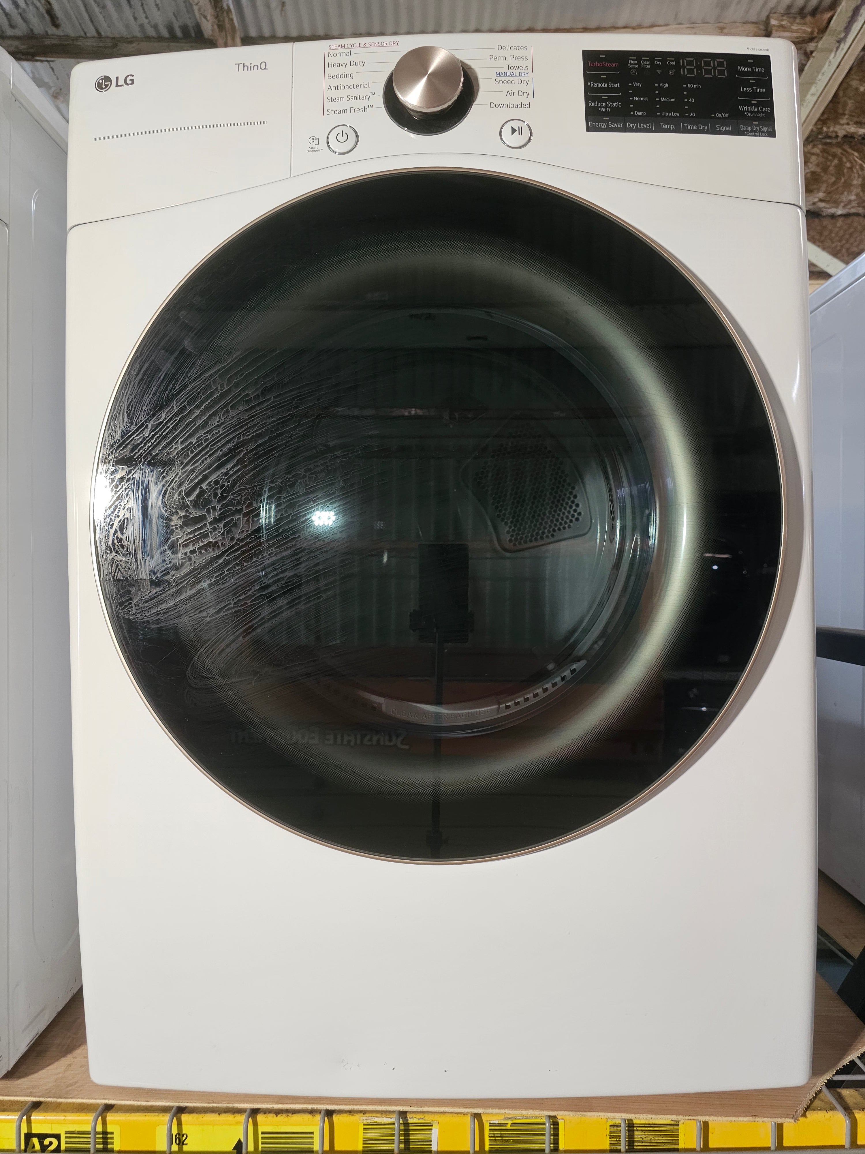 LG - 7.4 Cu. Ft. Stackable Smart Electric Dryer with Steam and Built-In Intelligence - White