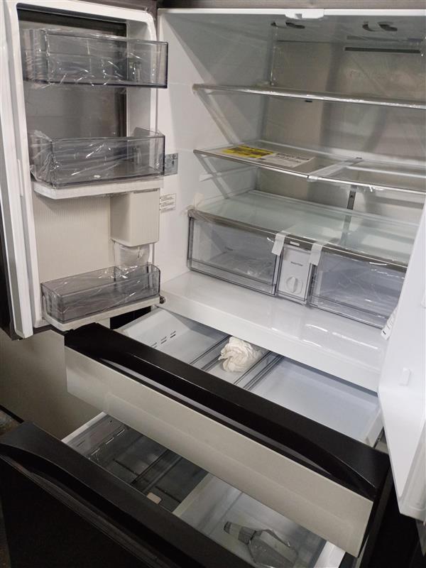 Bespoke 36 in. 29 cu. ft. Standard Depth 4-Door French Door Smart Refrigerator in White Glass with Beverage Center