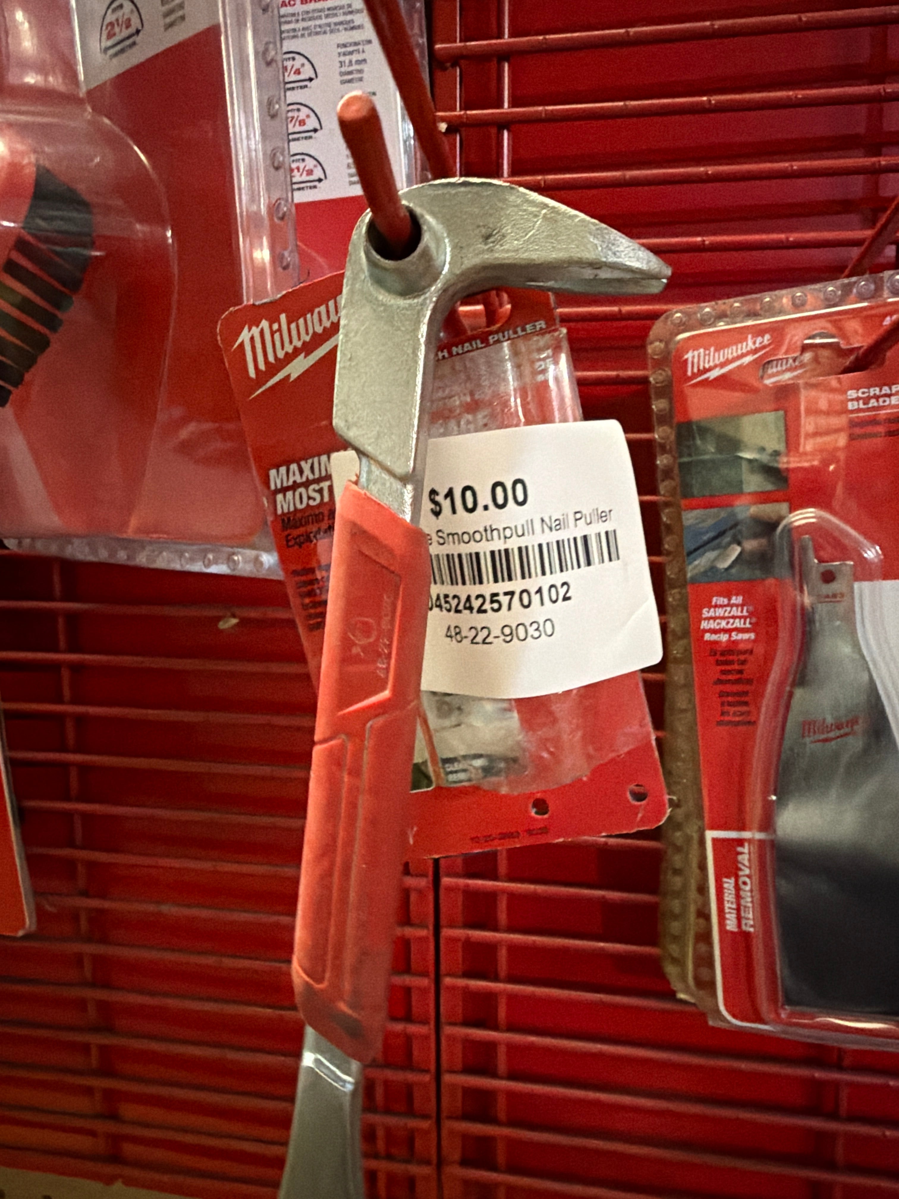 Milwaukee Smoothpull Nail Puller
