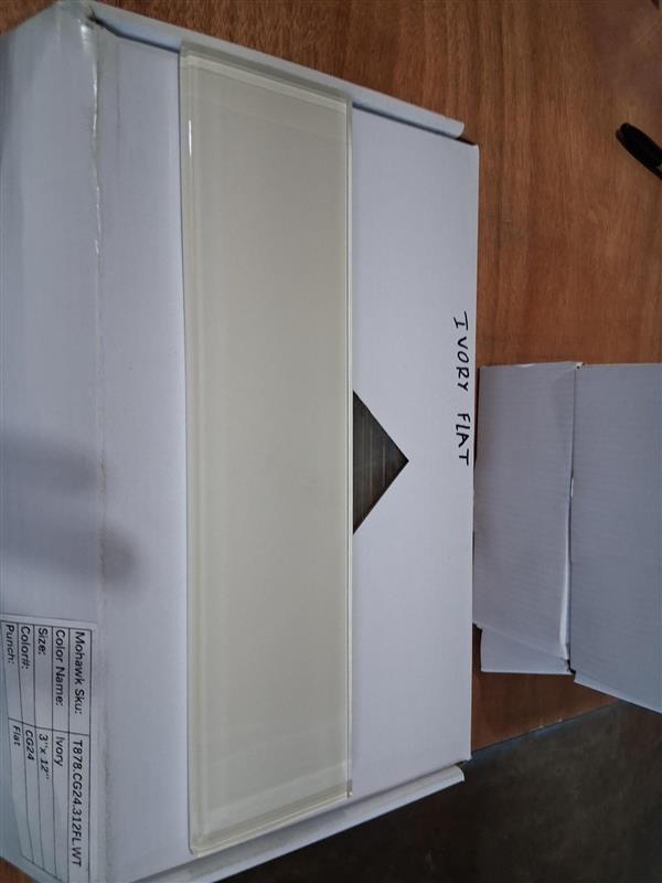 Ivory Flat Glass Back Splash