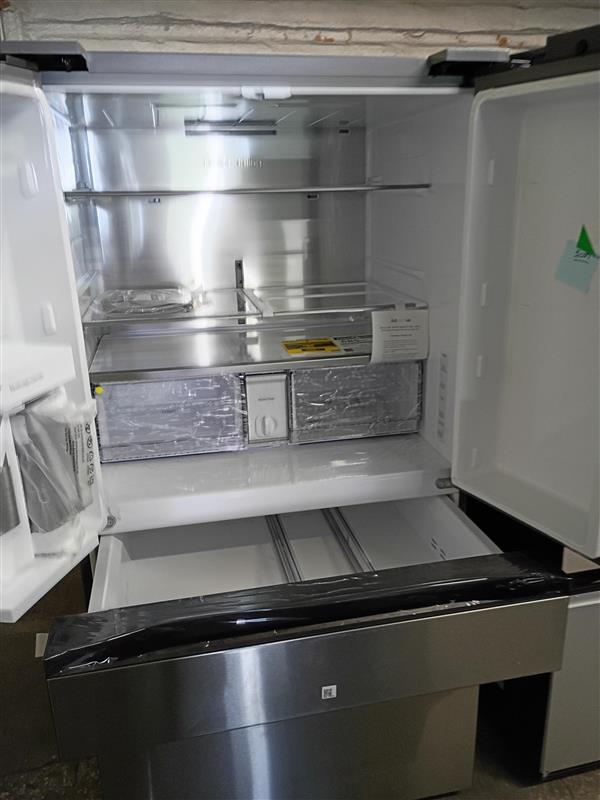 Bespoke 36 in. 29 cu. ft. Standard Depth 4-Door French Door Refrigerator with Sphere Ice in Stainless Steel