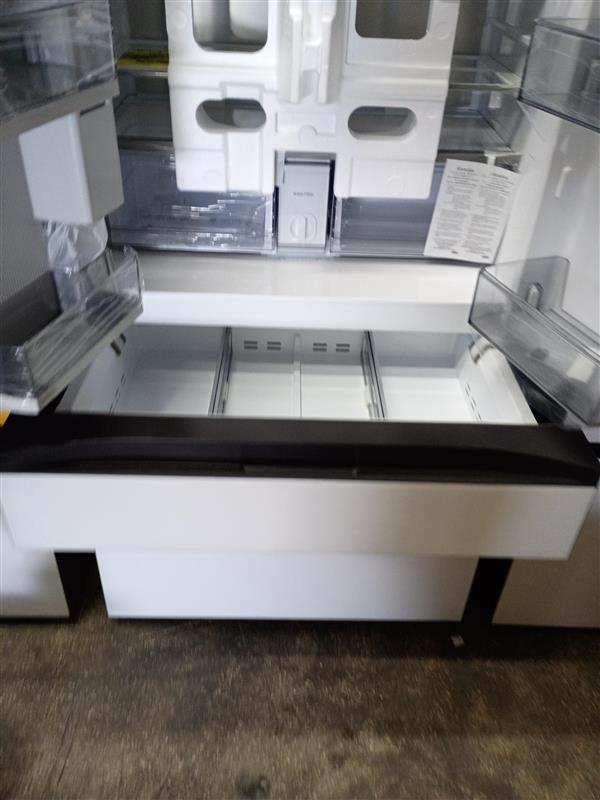 Bespoke 36in. 23cu.ft. Standard Depth Charcoal Glass and White Glass 4-Door French Door Refrigerator w/AI Family Hubplus