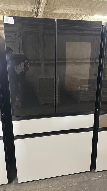 Samsung BESPOKE 29 cu. ft. 4-Door French Door with Tablet Black & White