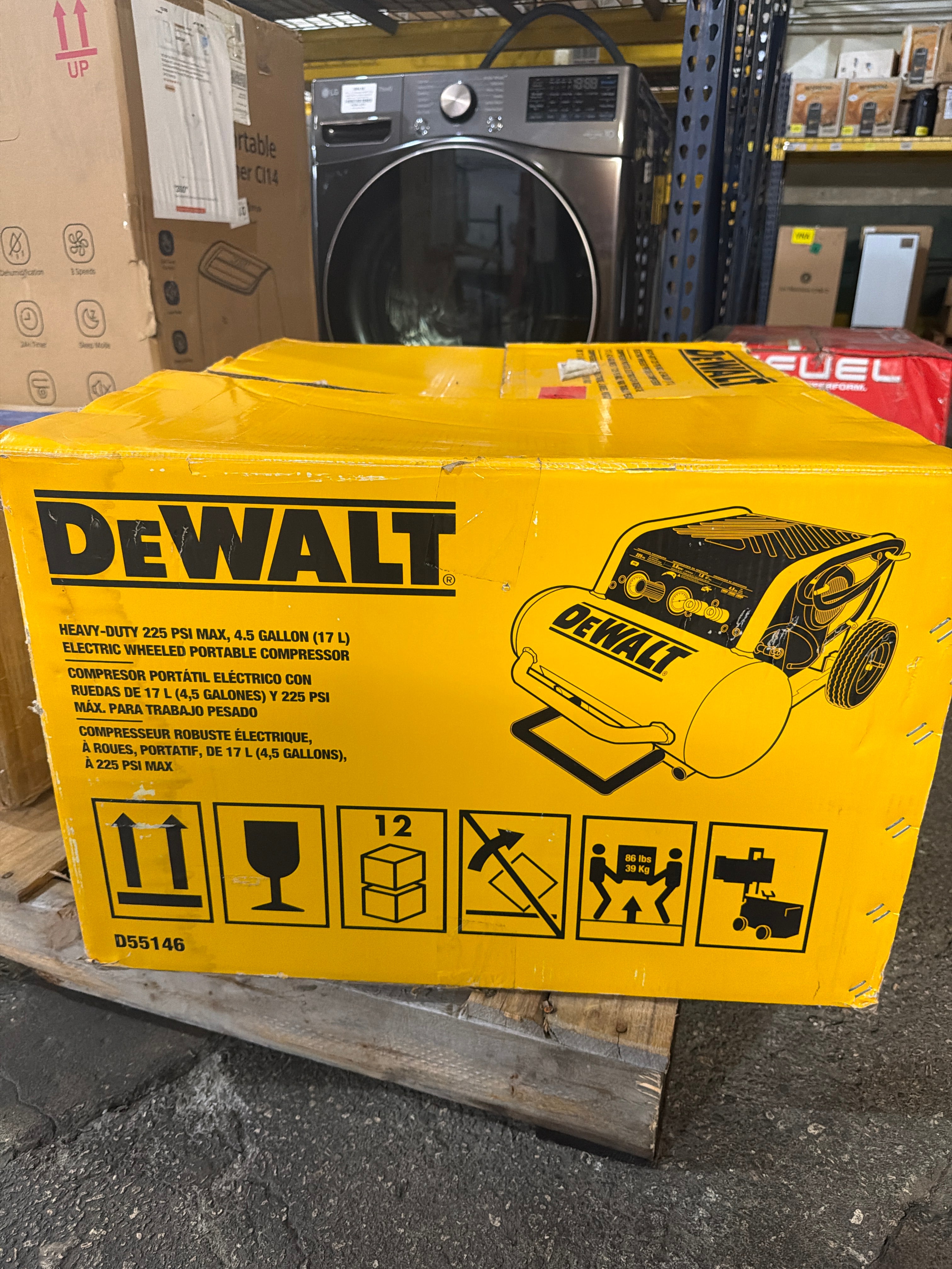 Dewalt 4.5 Gal. Portable Electric Air Compressor 225 PSI