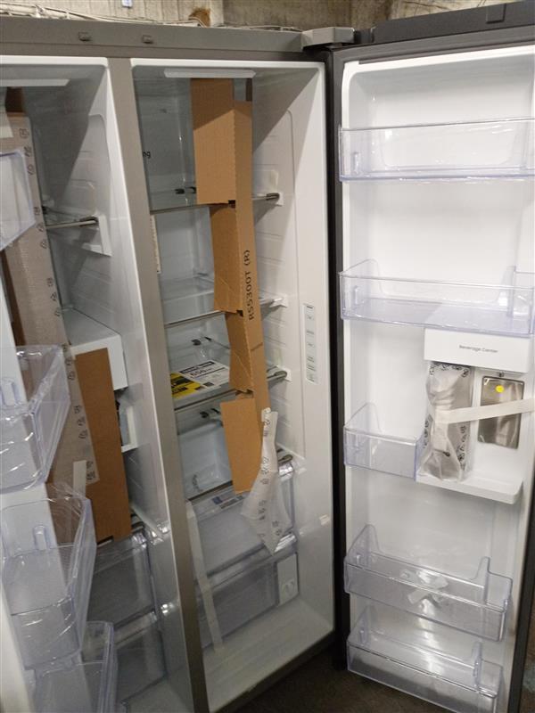 Bespoke 36 in. 28 cu. ft. Standard Depth Side by Side Refrigerator in Stainless Steel with Beverage Center