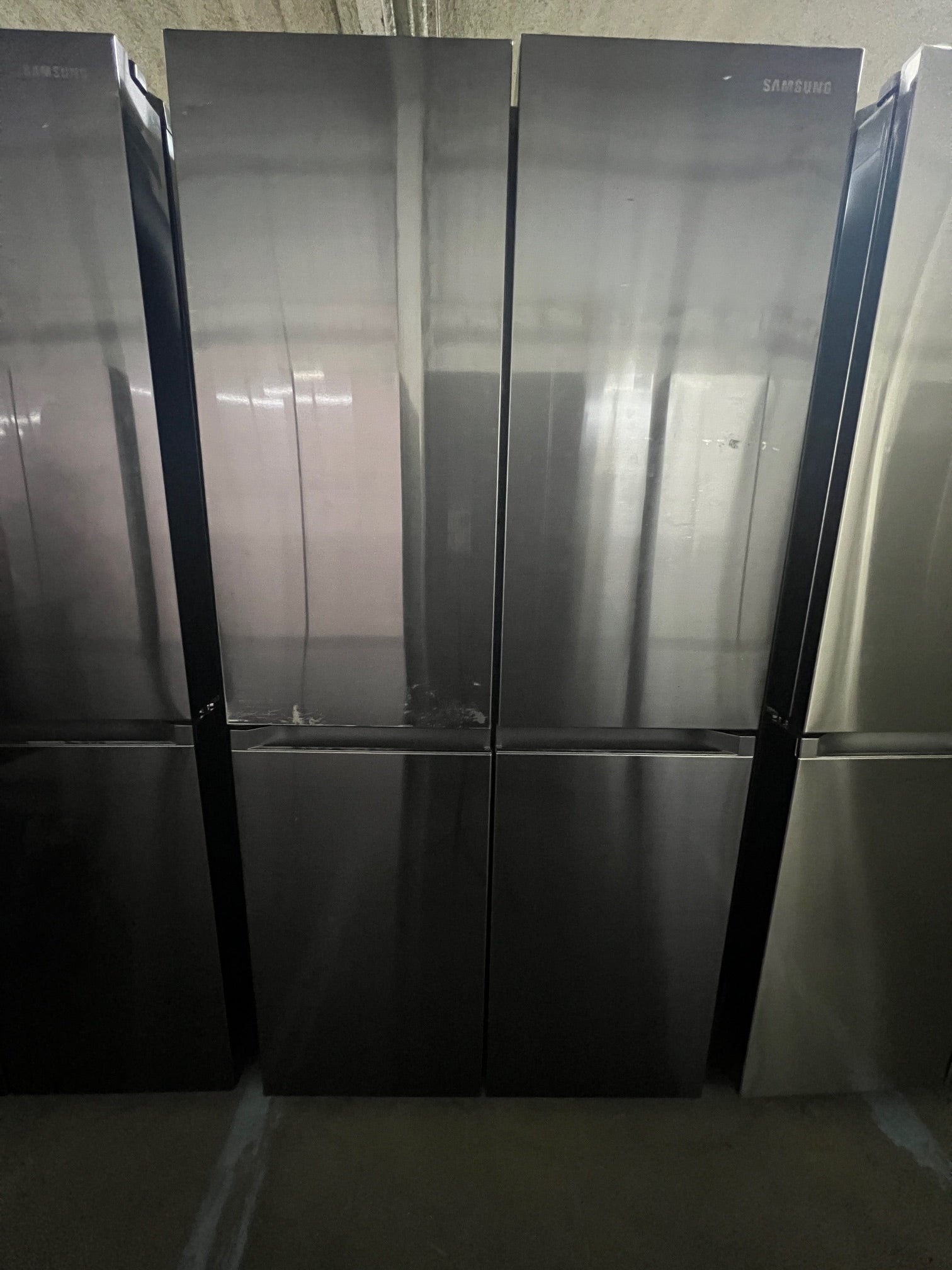 Samsung 23 cu. ft. Counter Depth 4-Door Flex Stainless Black