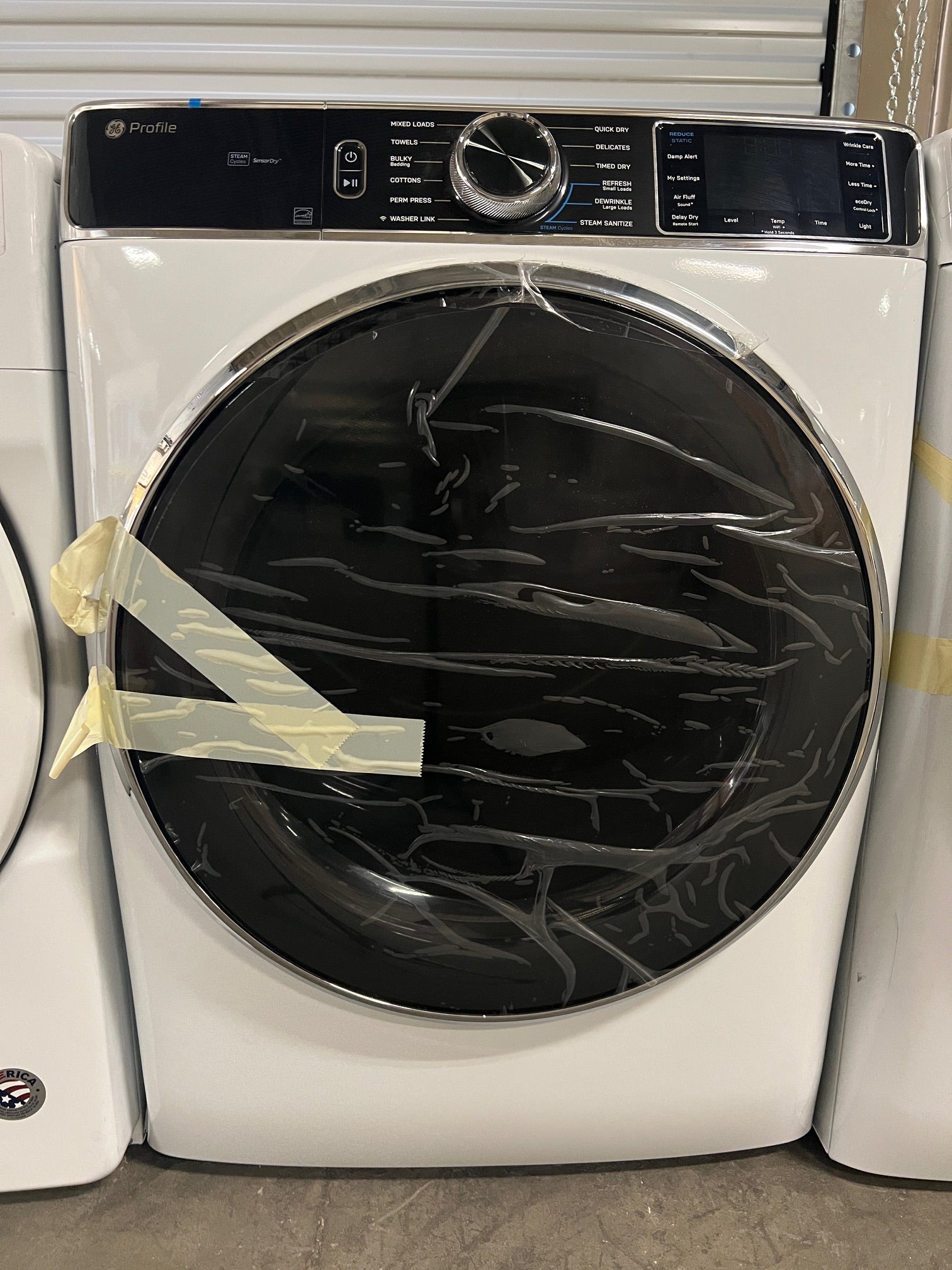 GE 7.8 cu.ft. Smart Front Load Electric Dryer in White with Steam and Sanitize