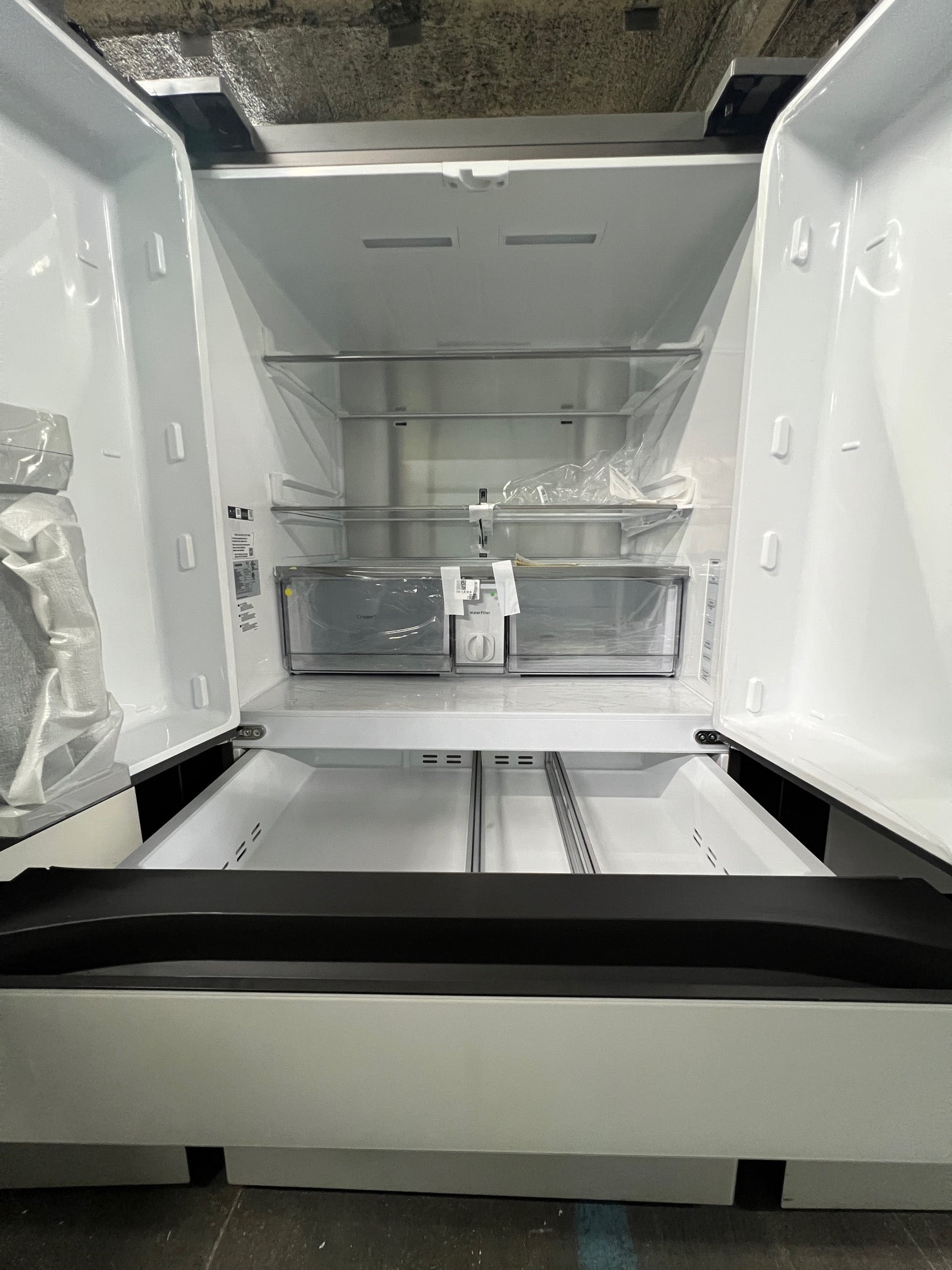 Samsung BESPOKE 29 cu. ft. 4-Door Blue & White