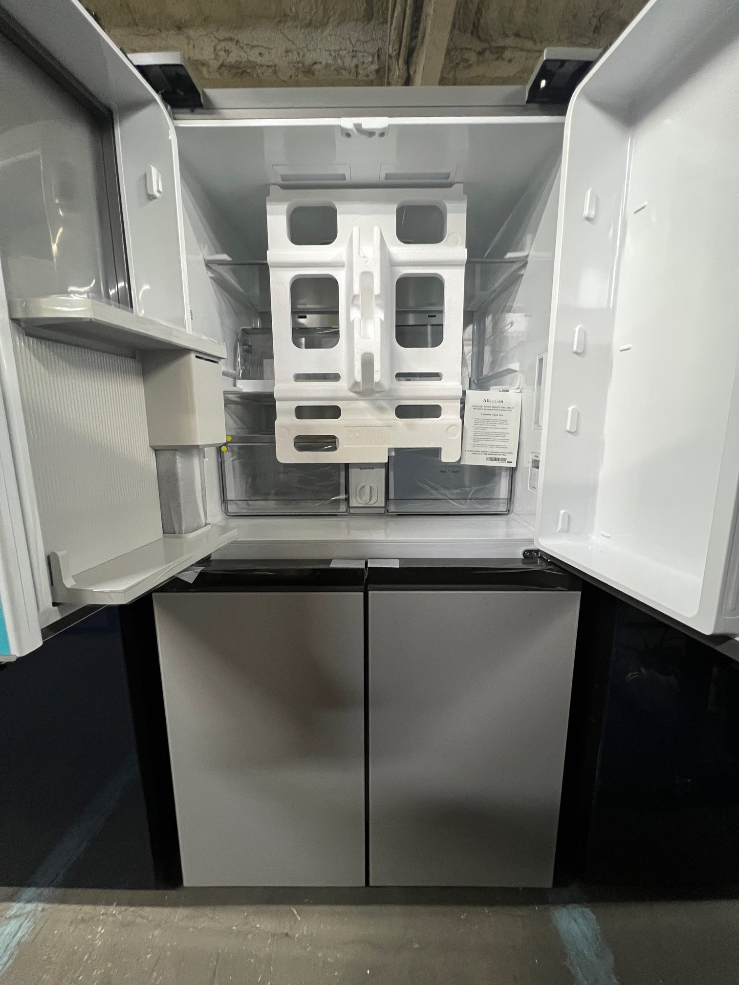 Samsung Bespoke 29 cu. ft. 4 - Door White & Matte Grey