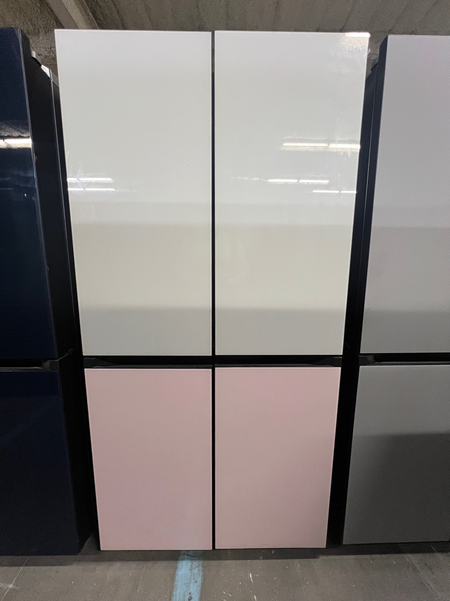 Samsung Bespoke 29 cu. ft. 4 - Door White & Pink