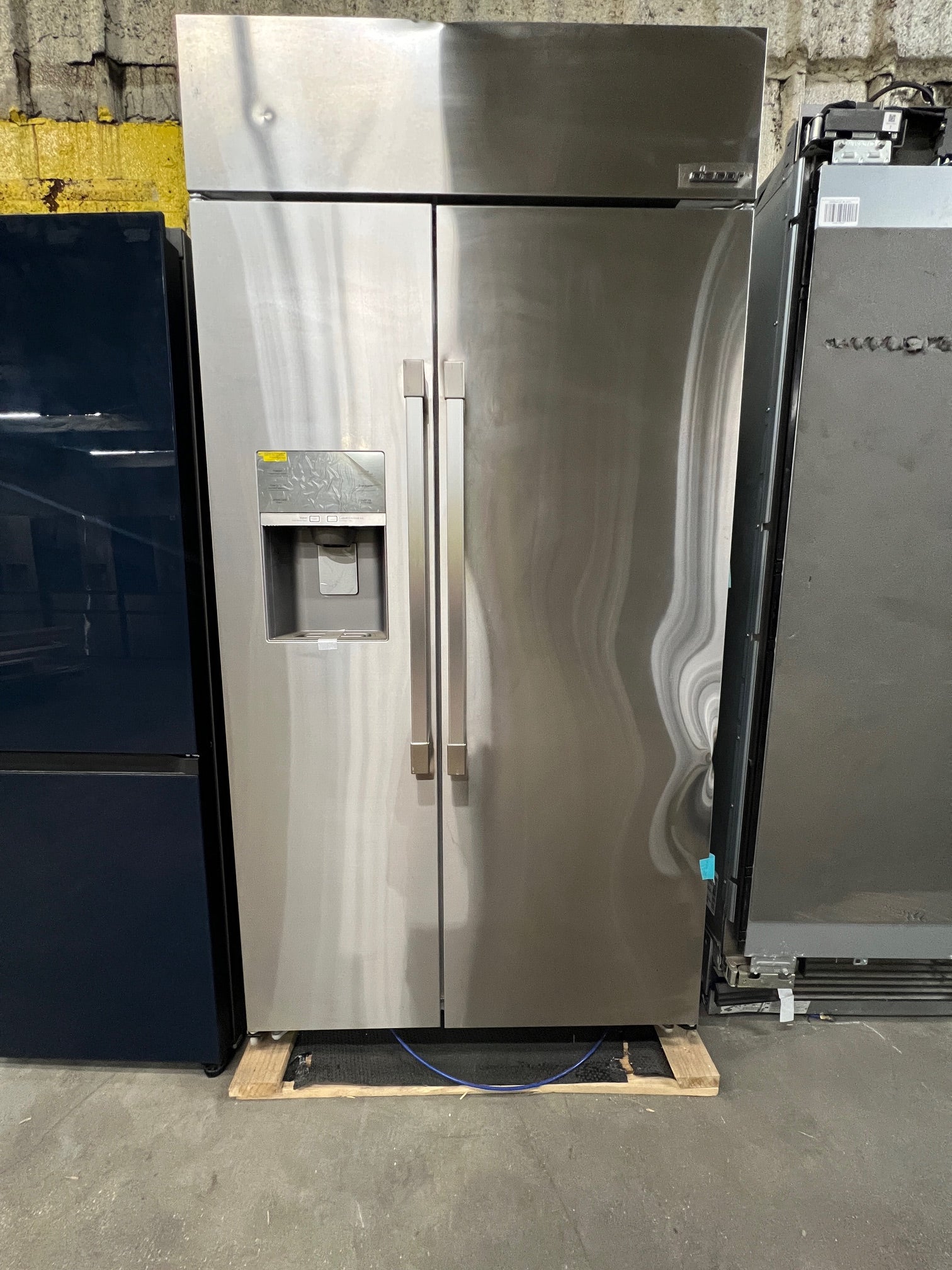 Dacor 42 Inch Built-In Side-by-Side Refrigerator