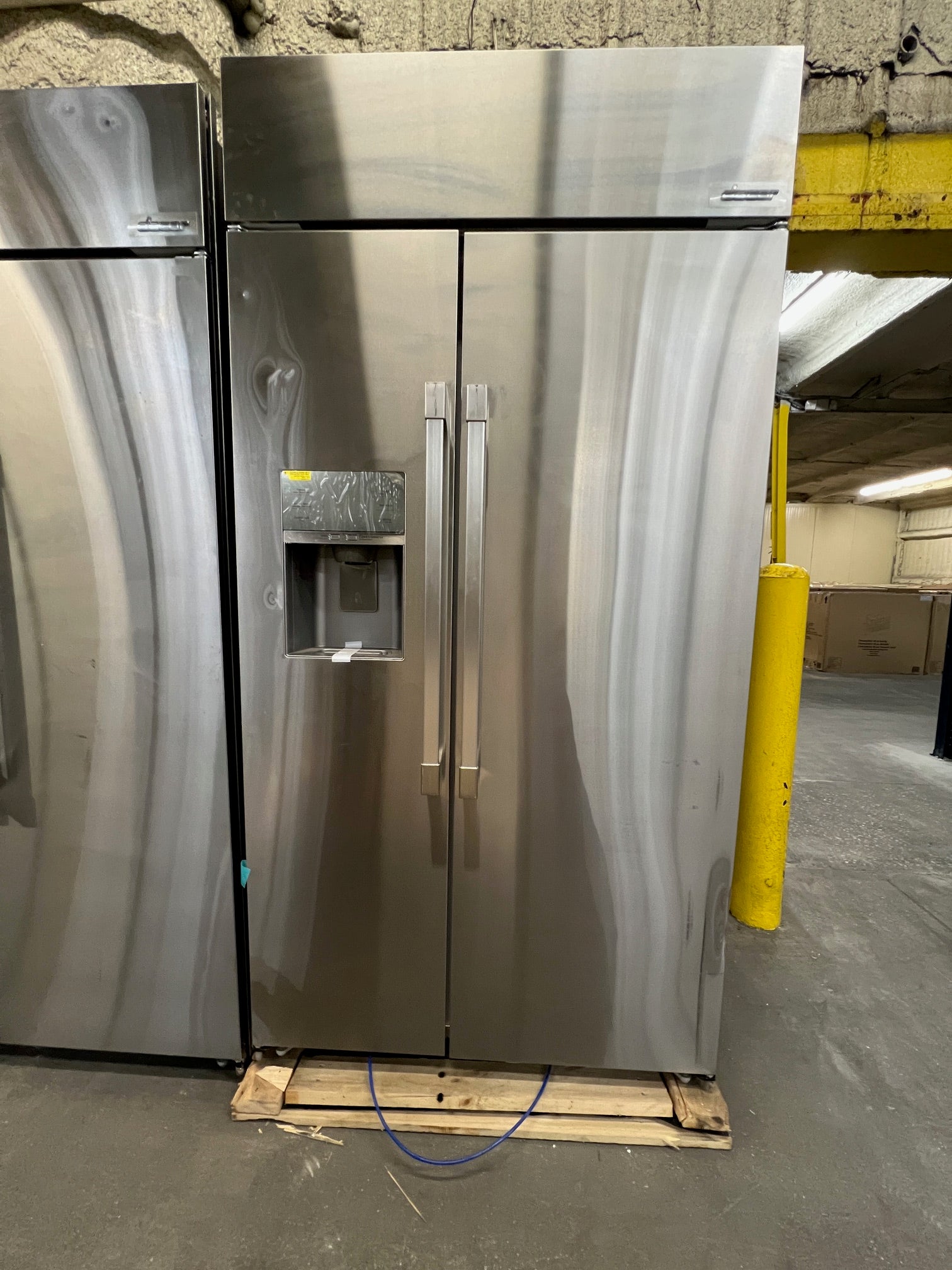 Dacor 42 Inch Built-In Side-by-Side Refrigerator