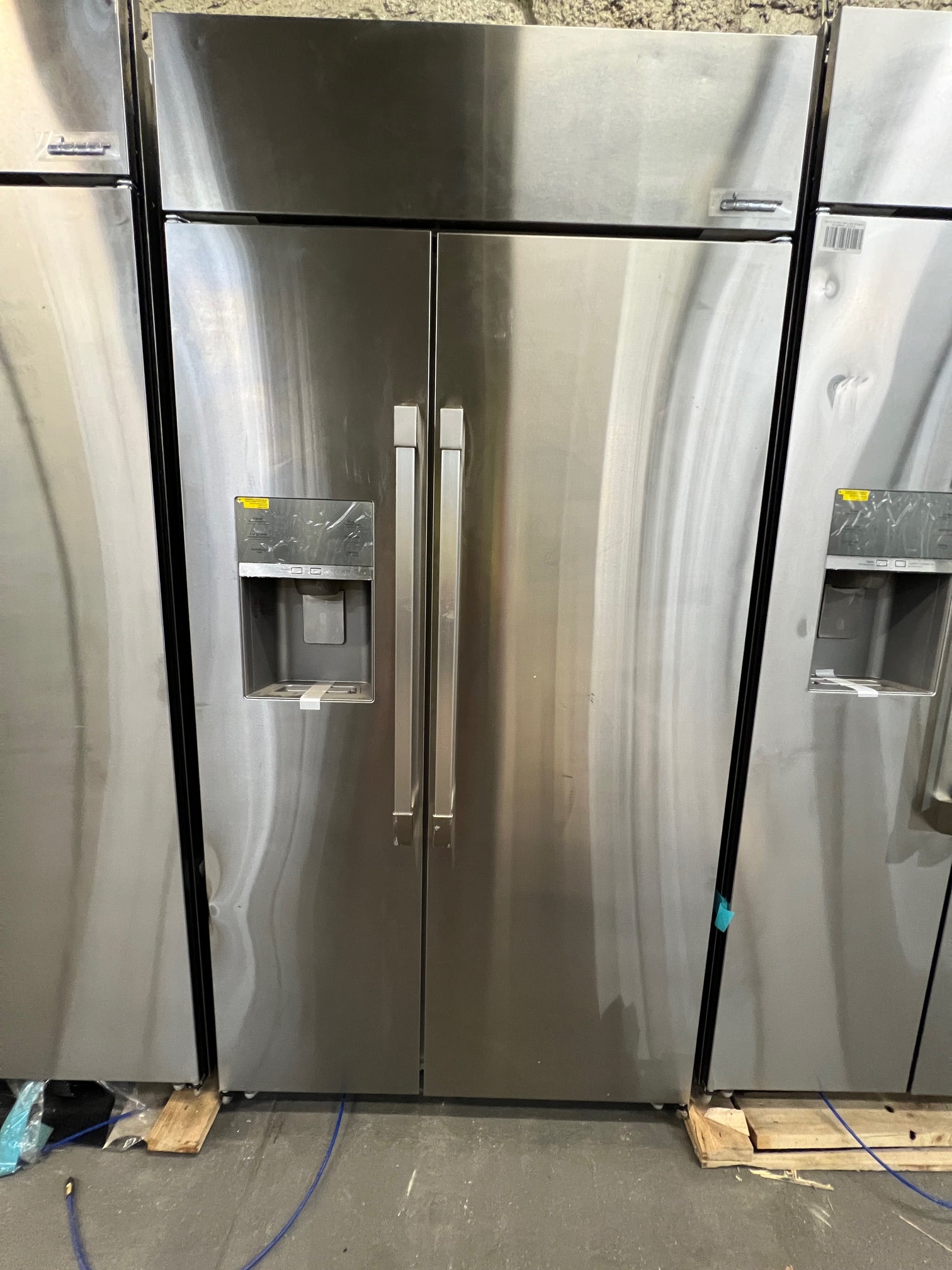 Dacor 42 Inch Built-In Side-by-Side Refrigerator