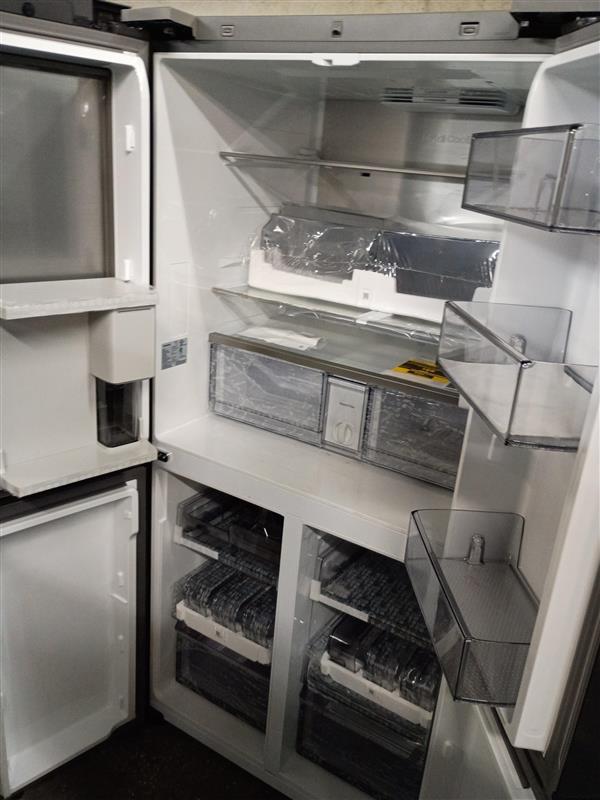 Bespoke 36 in. 29 cu. ft. Standard Depth 4-Door Flex French Door Refrigerator with Beverage Center