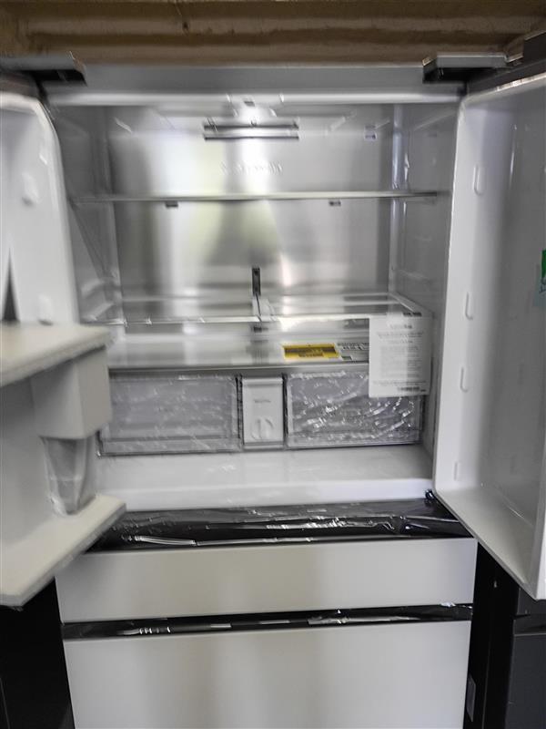 SAMSUNG Bespoke 36 in. 23 cu. ft. Counter Depth 4-Door French Door Smart Refrigerator in White Glass with Beverage Center