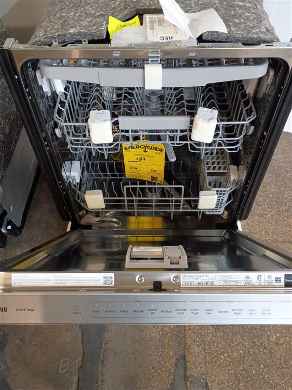 Bespoke Dishwasher with StormWash™ Autorelease™ Door | Wi-Fi | 46dBA