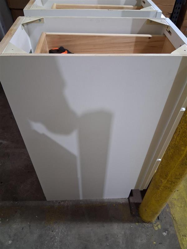 WHITE SHAKER DRAWER BASE VANITY (VDB1221)