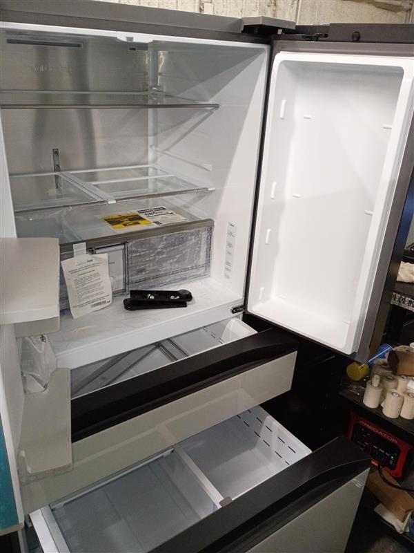 Samsung Bespoke AI Standard-Depth Beverage Center 29-cu ft 36-in Wide with Dual Ice Maker and Door within Door ( White Glass ) ENERGY STAR Certified