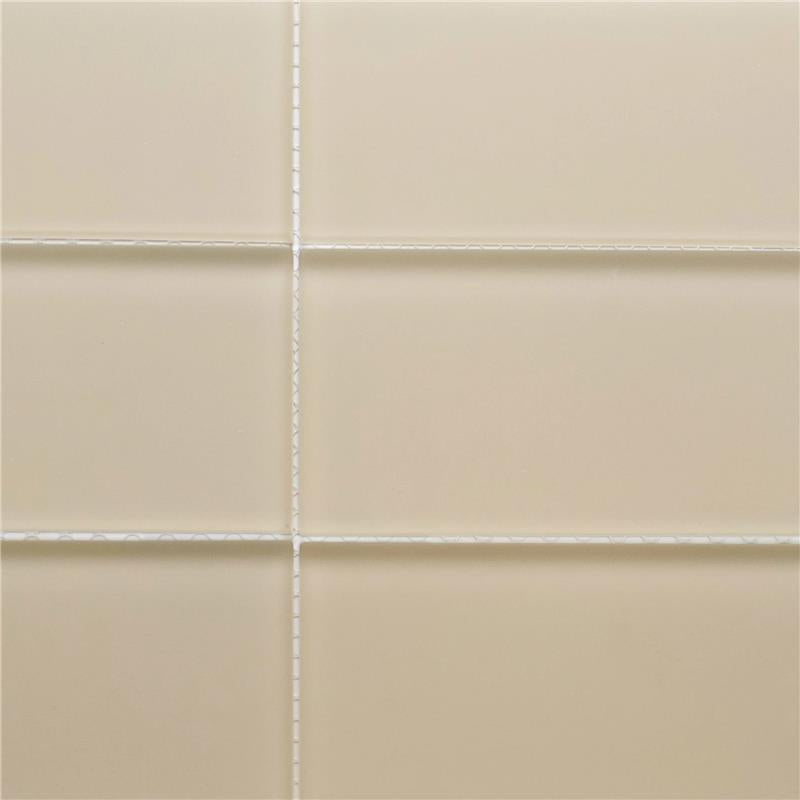 Earthy Sands Linear Glass Back Splash