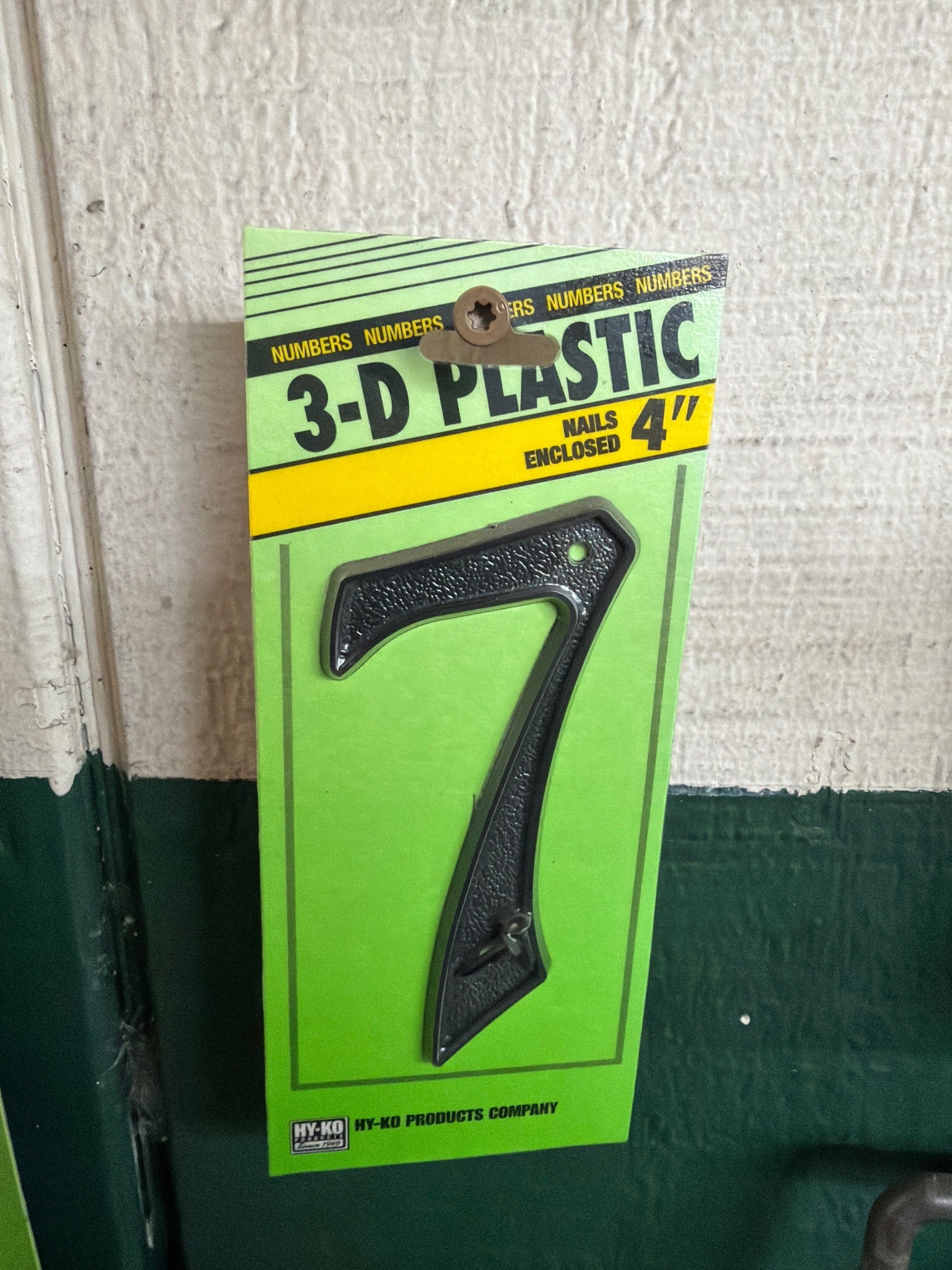 HY-KO 4  House Address Number 7  Black Textured Plastic  Includes Nails