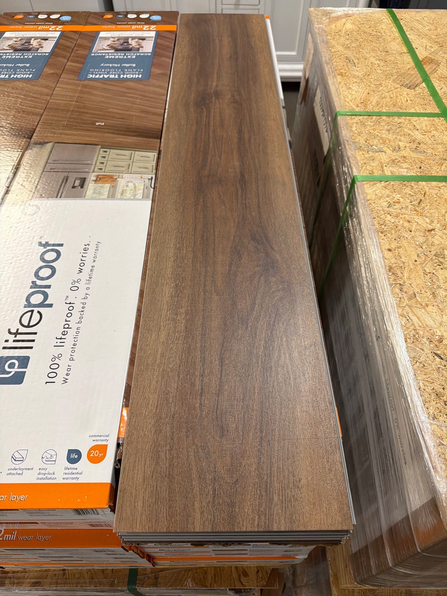 Lifeproof Butler Hickory 22 MIL Click Lock Waterproof Luxury Vinyl Plank Flooring