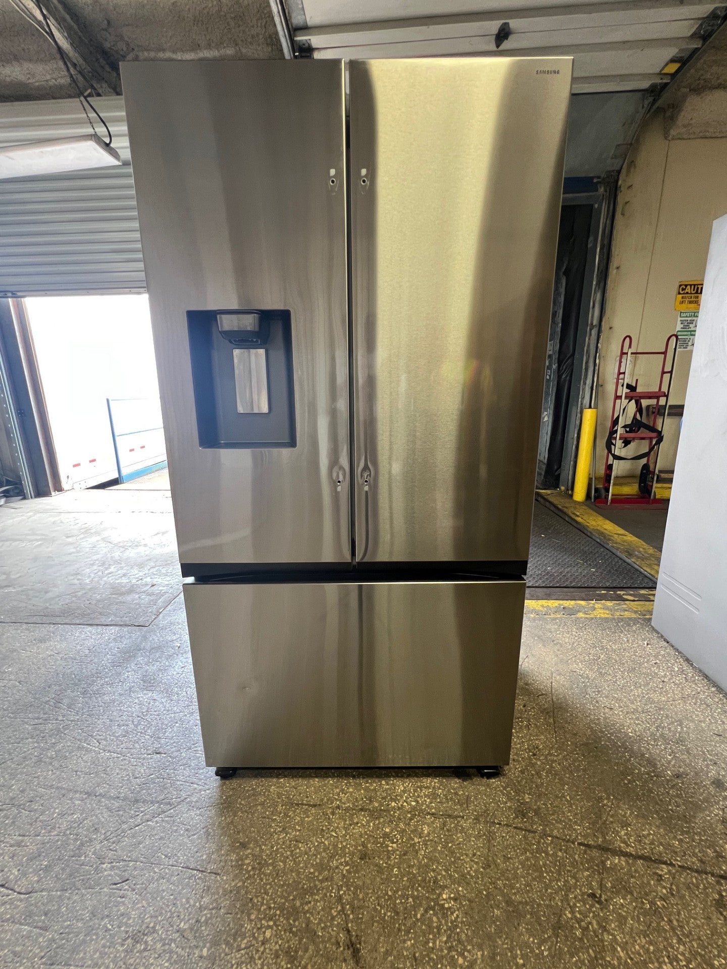 Samsung Counter-Depth Mega Capacity 25.5-cu ft 3 -Door Smart Compatible French Door Refrigerator with Triple Ice Maker with Water and Ice Dispenser ( Fingerprint Resistant Stainless Steel