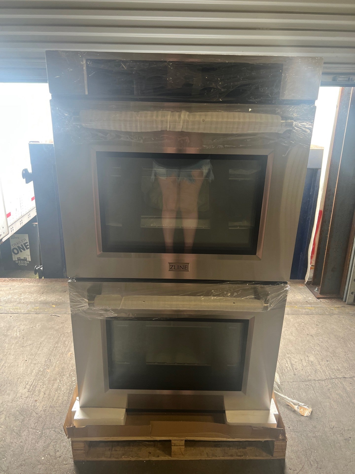 ZLINE Kitchen and Bath Professional 30 in. Double Electric Wall Oven with True Convection and Self Clean in Stainless Steel